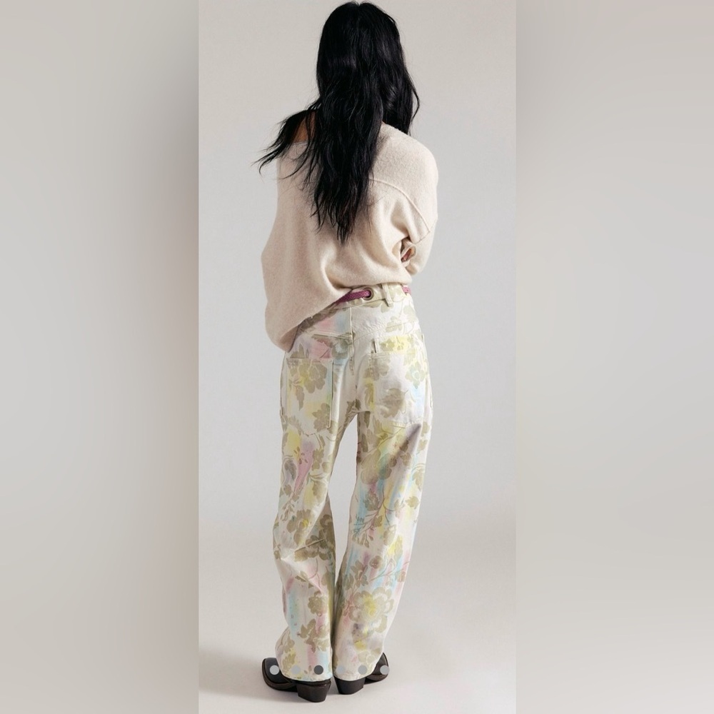 NWT we the free Moxie flocked barrel jeans 28 ivory floral oversized baggy - Picture 2 of 10